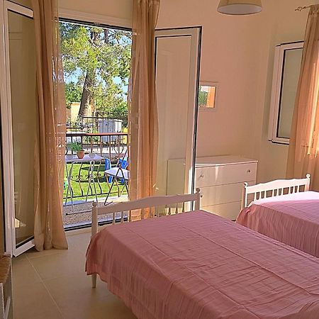 Demeliza Apartments Плака Екстериор снимка