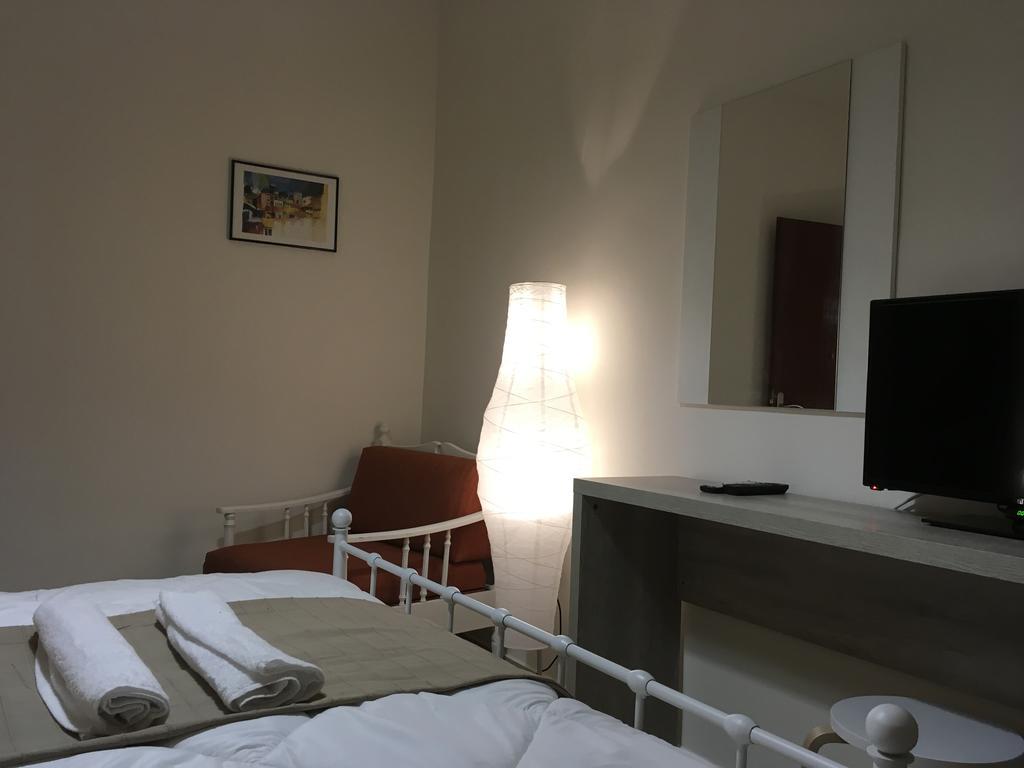 Demeliza Apartments Плака Екстериор снимка