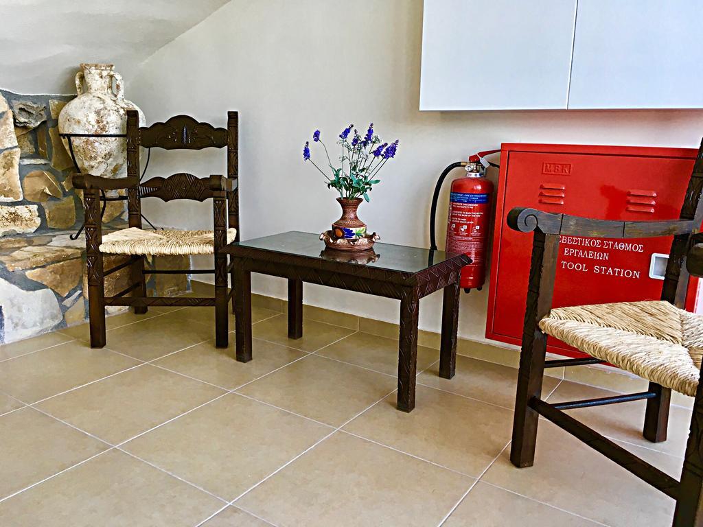 Demeliza Apartments Плака Екстериор снимка