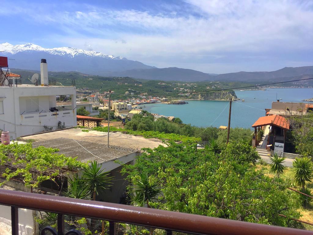 Demeliza Apartments Плака Екстериор снимка