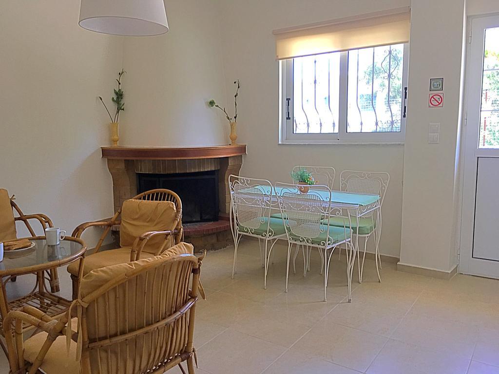 Demeliza Apartments Плака Екстериор снимка
